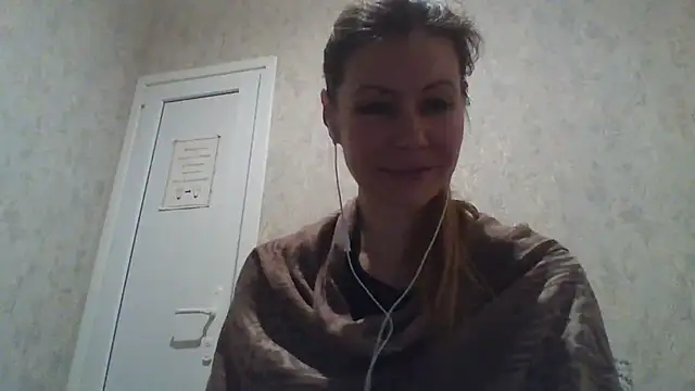 Snapshot of Eva_Neon chatting on 03.15.25 Eva Neon online show from 03.15.25