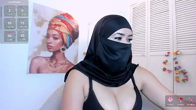 Snapshot of Layla_arabelle chatting on 11.28.25 Layla arabelle online show from 11.28.25