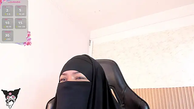 Snapshot of Layla_arabelle chatting on 06.02.26 Layla arabelle online show from 06.02.26