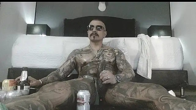 danilog515 online show from 11.16.25