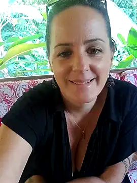 Snapshot of emiliemilf chatting on 06.08.26 emiliemilf online show from 06.08.26