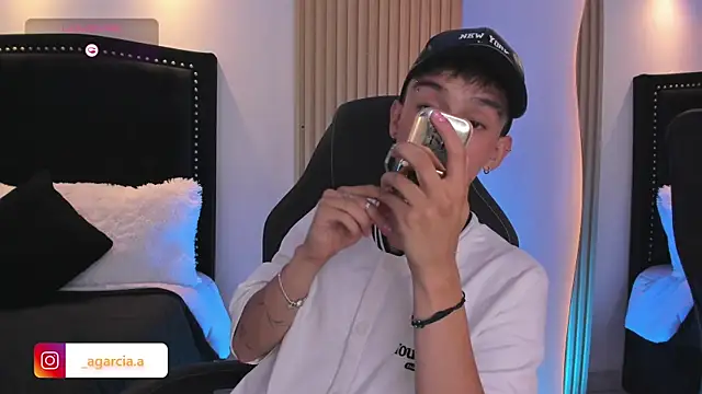 LiamWildx20 online show from 06.04.26