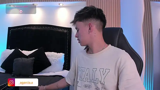 LiamWildx20 online show from 06.12.26