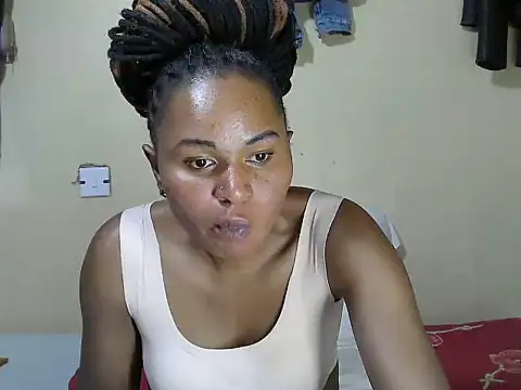 Creamy-Aisha online show from 10.20.25