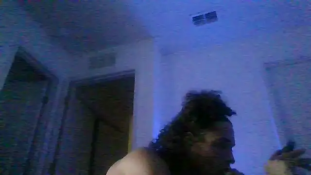 Snapshot of shurthingx chatting on 05.17.26 shurthingx online show from 05.17.26