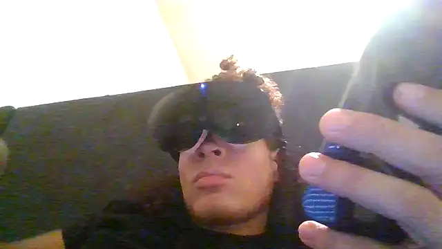 Snapshot of shurthingx chatting on 05.19.26 shurthingx online show from 05.19.26