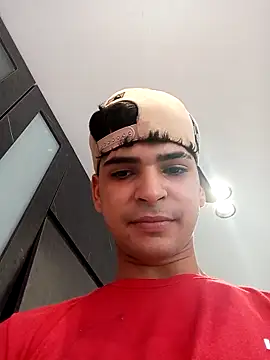 Snapshot of 317894 chatting on 02.17.26 317894 online show from 02.17.26