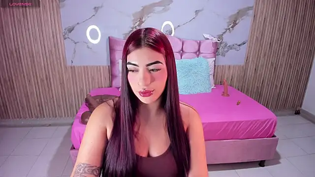 Nicolee19 online show from 04.20.26