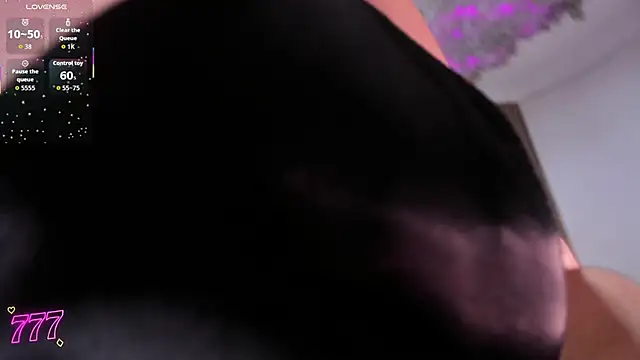 Nicolee19 online show from 05.07.26