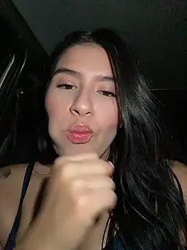 andrea gomes  online show from 05.04.26