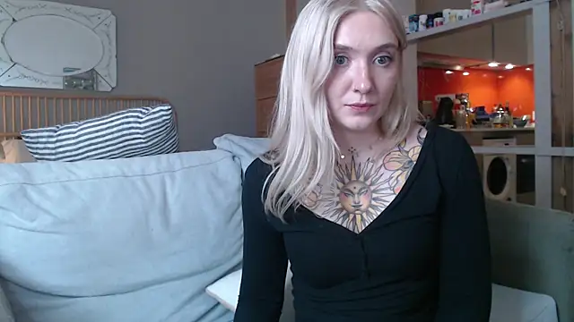 tattoobbgirl online show from 03.18.25