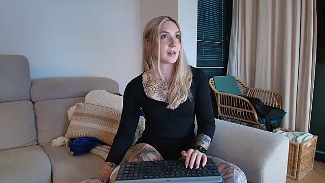 tattoobbgirl online show from 03.06.26