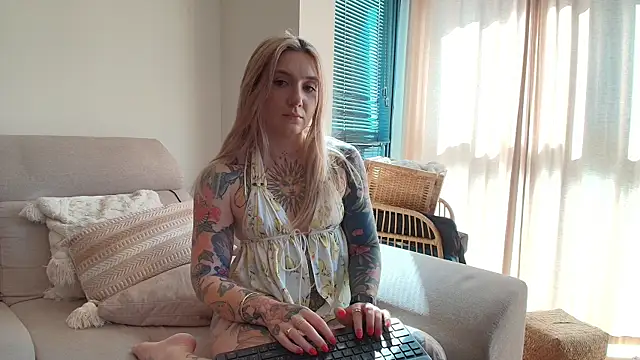 tattoobbgirl online show from 04.28.26