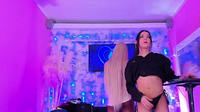 The Hot Ts Dolls online show from 07.25.26