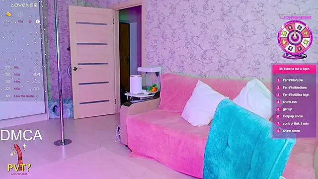 Snapshot of vinkiepinkie chatting on 02.11.26 vinkiepinkie online show from 02.11.26