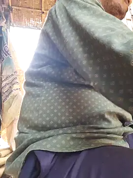 Snapshot of hot_integer chatting on 10.30.25 hot integer online show from 10.30.25