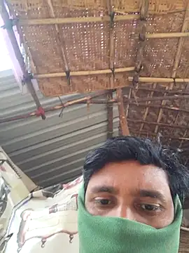 Snapshot of hot_integer chatting on 11.30.25 hot integer online show from 11.30.25