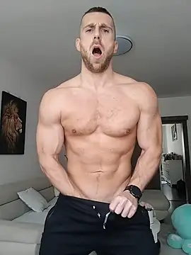 Snapshot of trainwithme chatting on 10.27.25 trainwithme online show from 10.27.25