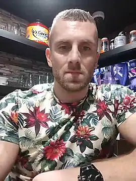 Snapshot of trainwithme chatting on 10.31.25 trainwithme online show from 10.31.25