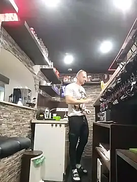 Snapshot of trainwithme chatting on 11.11.25 trainwithme online show from 11.11.25