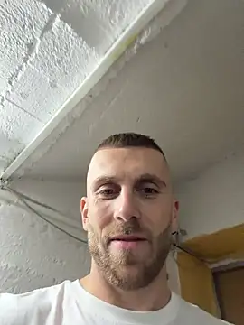 Snapshot of trainwithme chatting on 11.19.25 trainwithme online show from 11.19.25