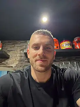 Snapshot of trainwithme chatting on 11.27.25 trainwithme online show from 11.27.25