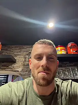 Snapshot of trainwithme chatting on 12.22.25 trainwithme online show from 12.22.25