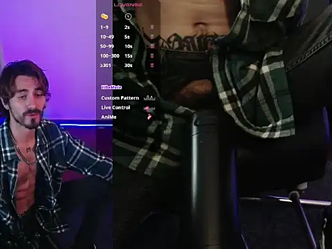 Snapshot of Aaron_malikk chatting on 11.09.25 Aaron malikk online show from 11.09.25