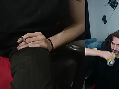 Snapshot of Aaron_malikk chatting on 12.21.25 Aaron malikk online show from 12.21.25