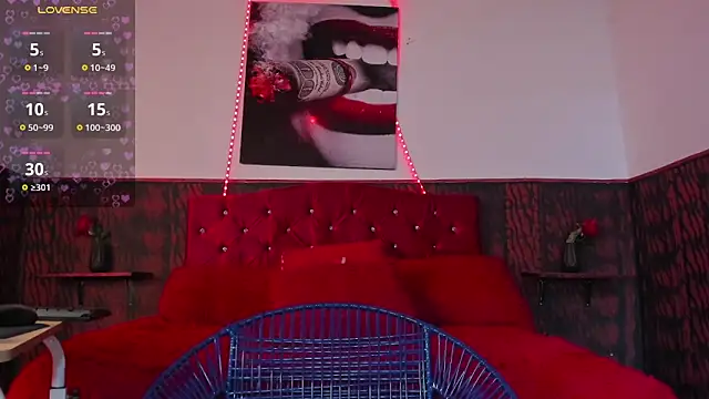 Snapshot of dirtyBBWplay chatting on 12.17.25 dirtyBBWplay online show from 12.17.25