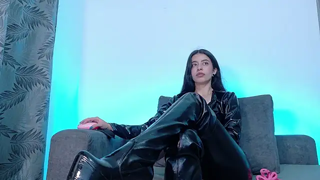 Snapshot of Misscarolsph chatting on 11.23.25 Misscarolsph online show from 11.23.25