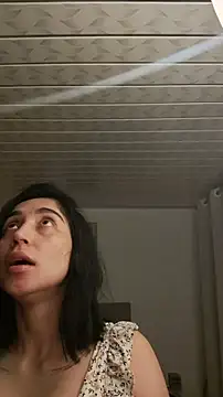 Snapshot of Elowyn chatting on 03.13.26 Elowyn online show from 03.13.26