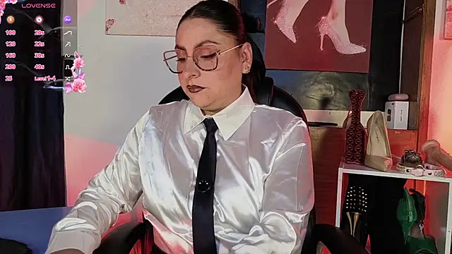  LuanaDabbraccio online show from 05.07.26