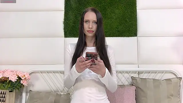 TaraHarris online show from 04.27.26