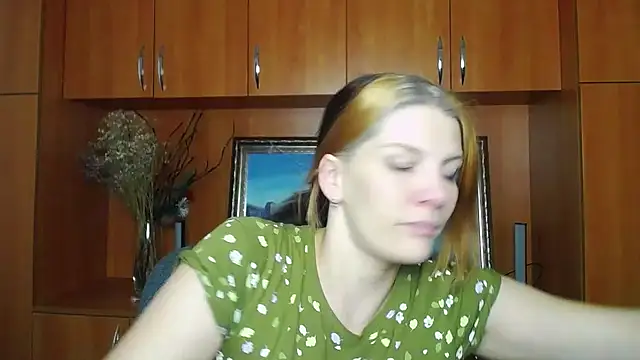 VanessaRey  online show from 02.18.26