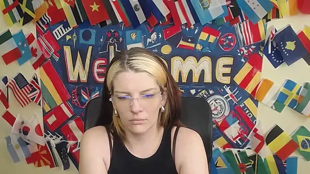 Snapshot of VanessaRey_ chatting on 05.07.26 VanessaRey online show from 05.07.26