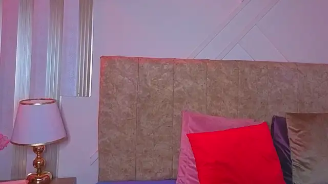 angelinarouse  online show from 06.27.26