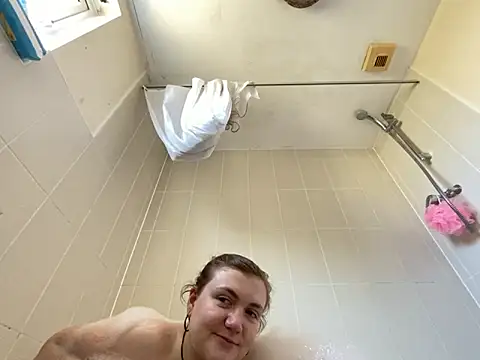 Snapshot of ShereeJenkins chatting on 03.19.25 ShereeJenkins online show from 03.19.25