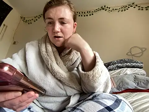 Snapshot of ShereeJenkins chatting on 03.21.25 ShereeJenkins online show from 03.21.25