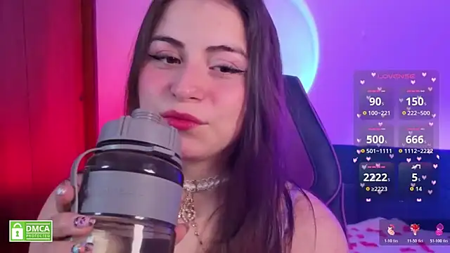 Taiga Cute online show from 11.13.25