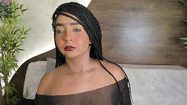Snapshot of mia_lacy_ chatting on 09.29.25 mia lacy online show from 09.29.25