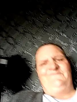 Snapshot of MissQueenBeex chatting on 09.17.25 MissQueenBeex online show from 09.17.25