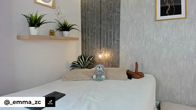 Emmazc  online show from 07.26.26
