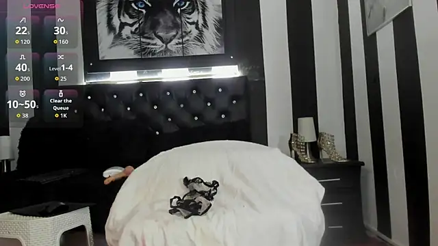 dirtyplayluna online show from 09.15.25