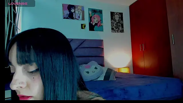 KARINNA  RAVEN online show from 05.21.26