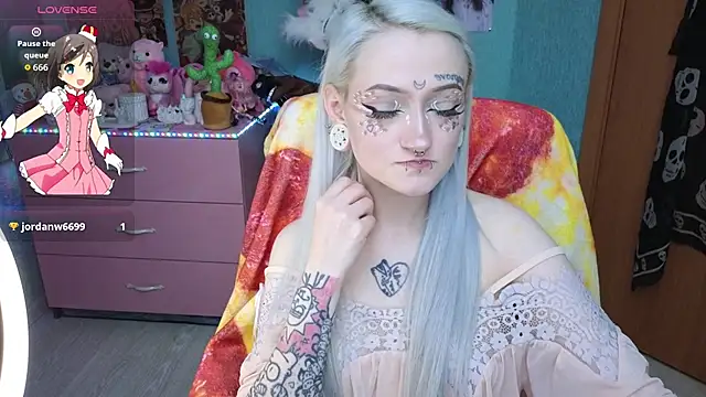 Snapshot of Manuela_unicorn chatting on 04.16.26 Manuela unicorn online show from 04.16.26