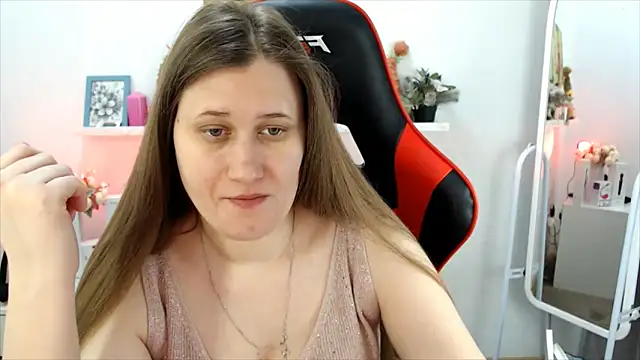 Snapshot of Lucky_Lana chatting on 03.16.26 Lucky Lana online show from 03.16.26