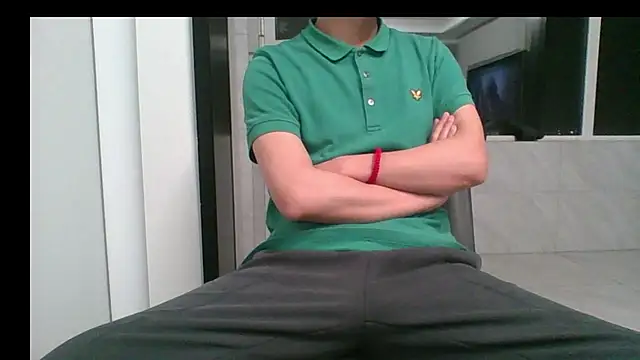 Snapshot of nole_china7 chatting on 12.02.25 nole china7 online show from 12.02.25