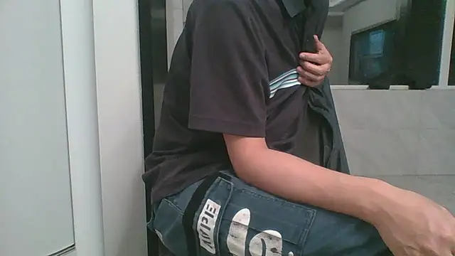 Snapshot of nole_china7 chatting on 12.19.25 nole china7 online show from 12.19.25