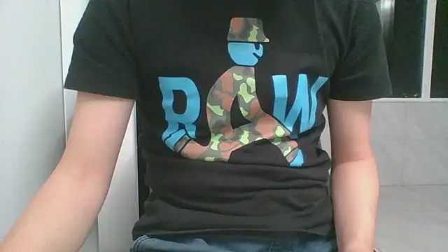 Snapshot of nole_china7 chatting on 12.22.25 nole china7 online show from 12.22.25